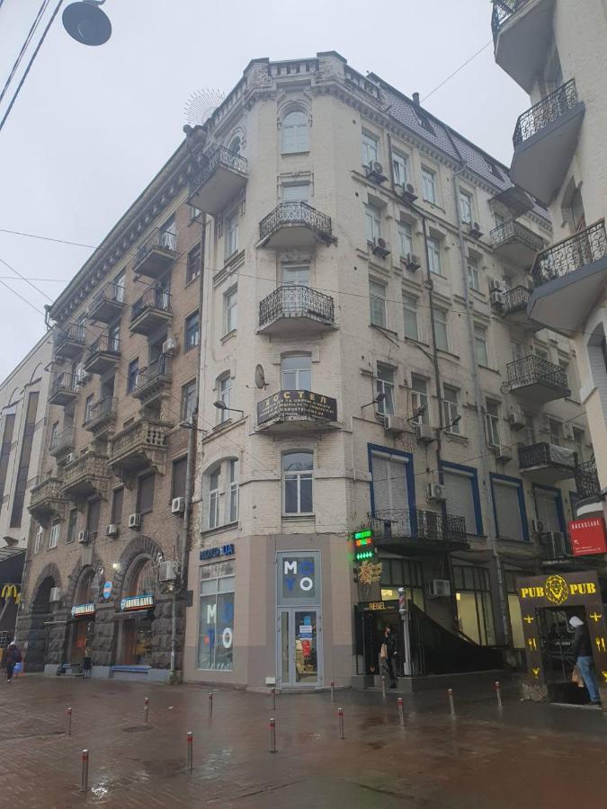Хостел На Льва Толстого Kyiv Exterior photo